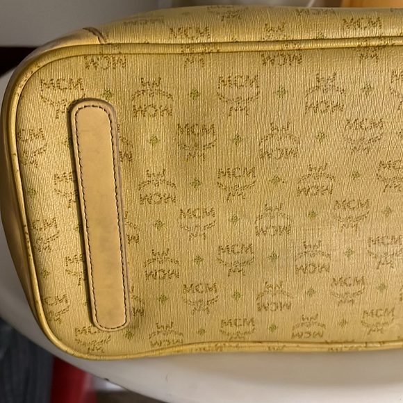 MCM tote - Picture 10 of 12